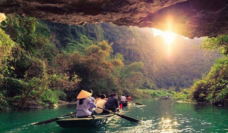 Chụp ảnh chuyên nghiệp tại Tràng An Ninh Bình
