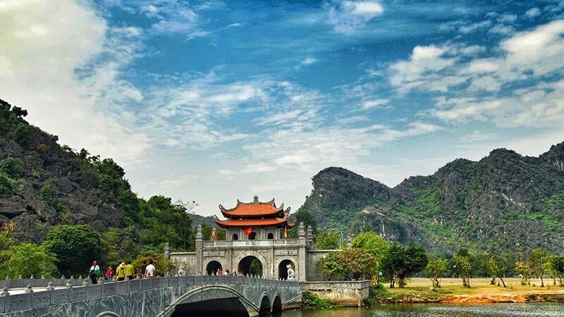 Thợ chụp ảnh đẹp tại Hoa Lư giá rẻ